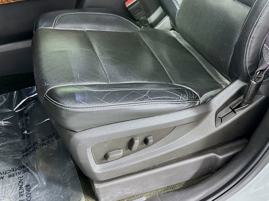 Used 2016 Chevrolet Tahoe LTZ AWD/4WD image 27