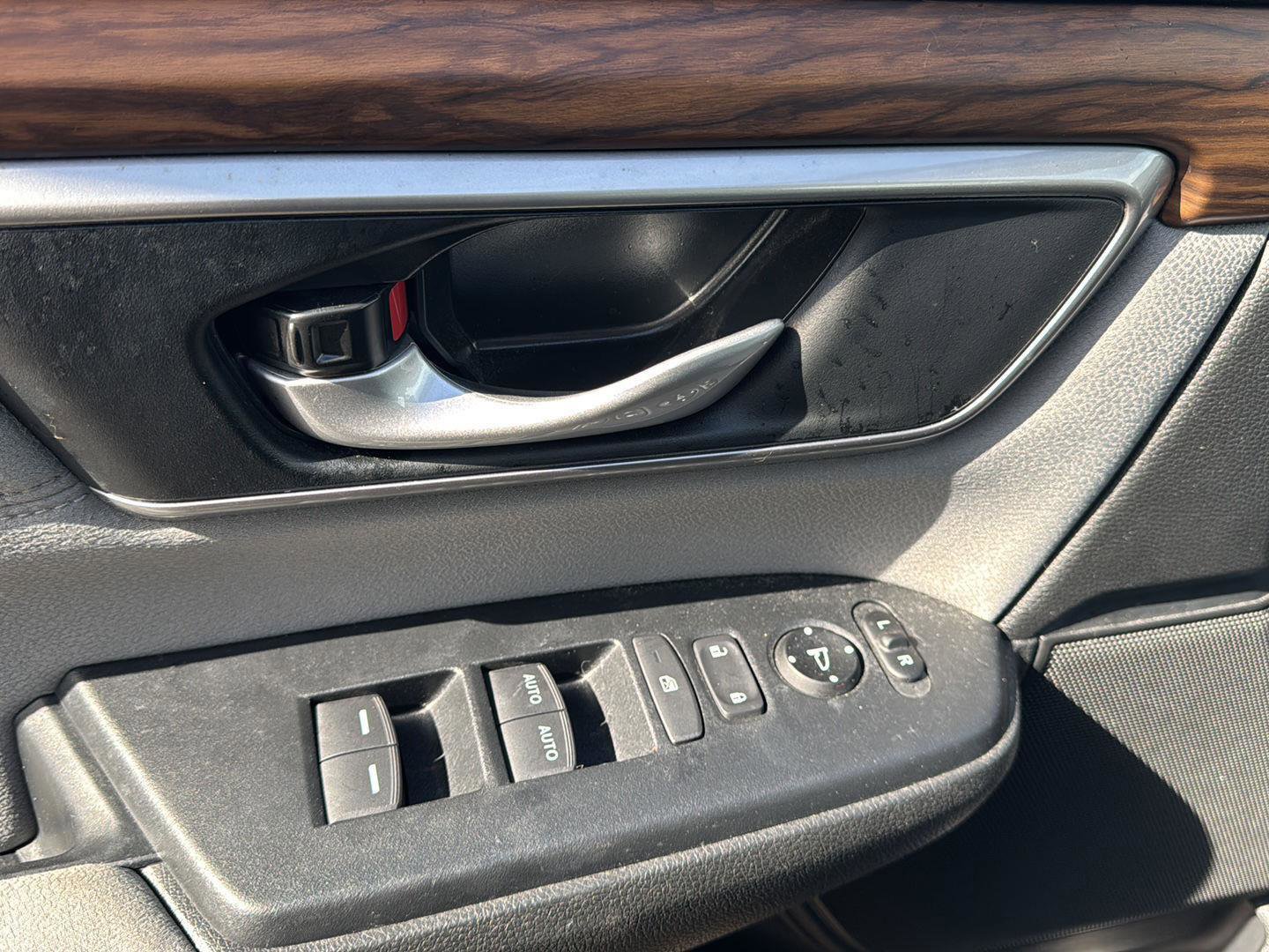 Used 2022 Honda CR-V EX image 16