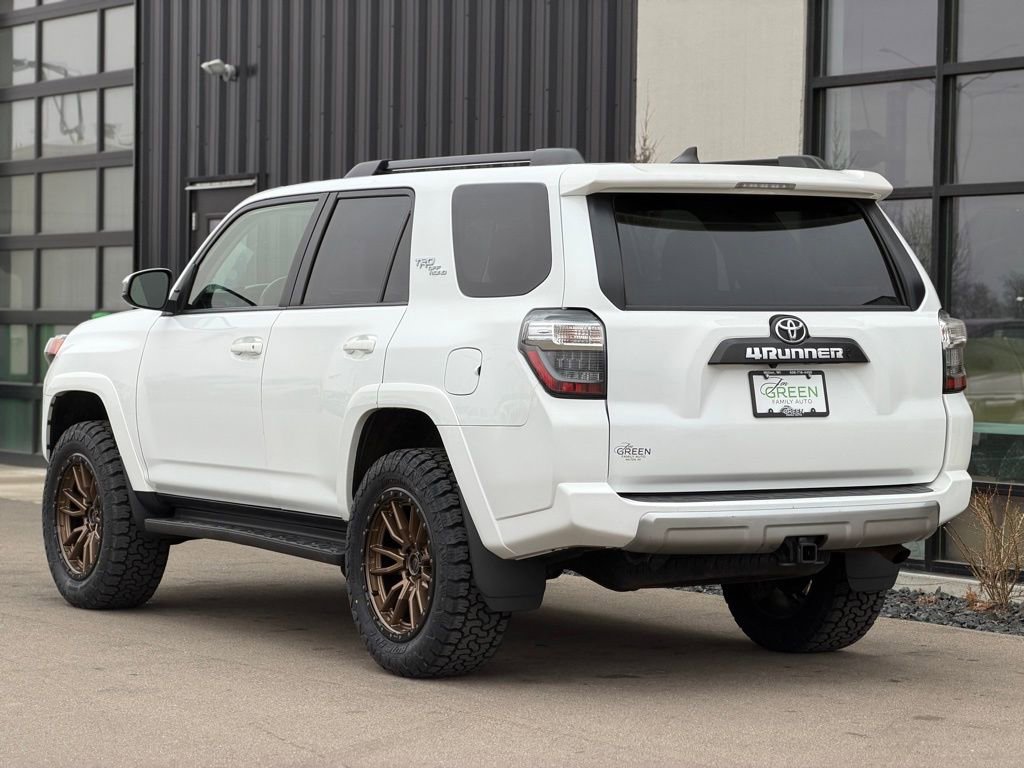 Used 2024 Toyota 4Runner TRD Off-Road image 3