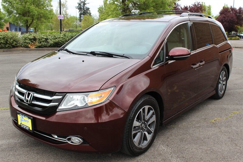 Used 2014 Honda Odyssey Touring Elite image 2