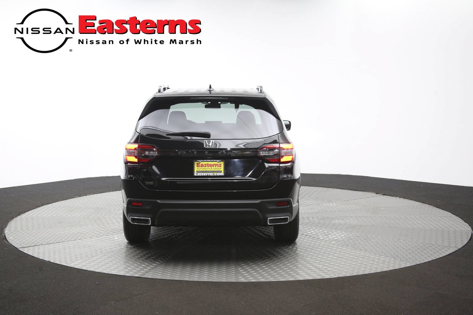 Used 2023 Honda Pilot Sport image 37