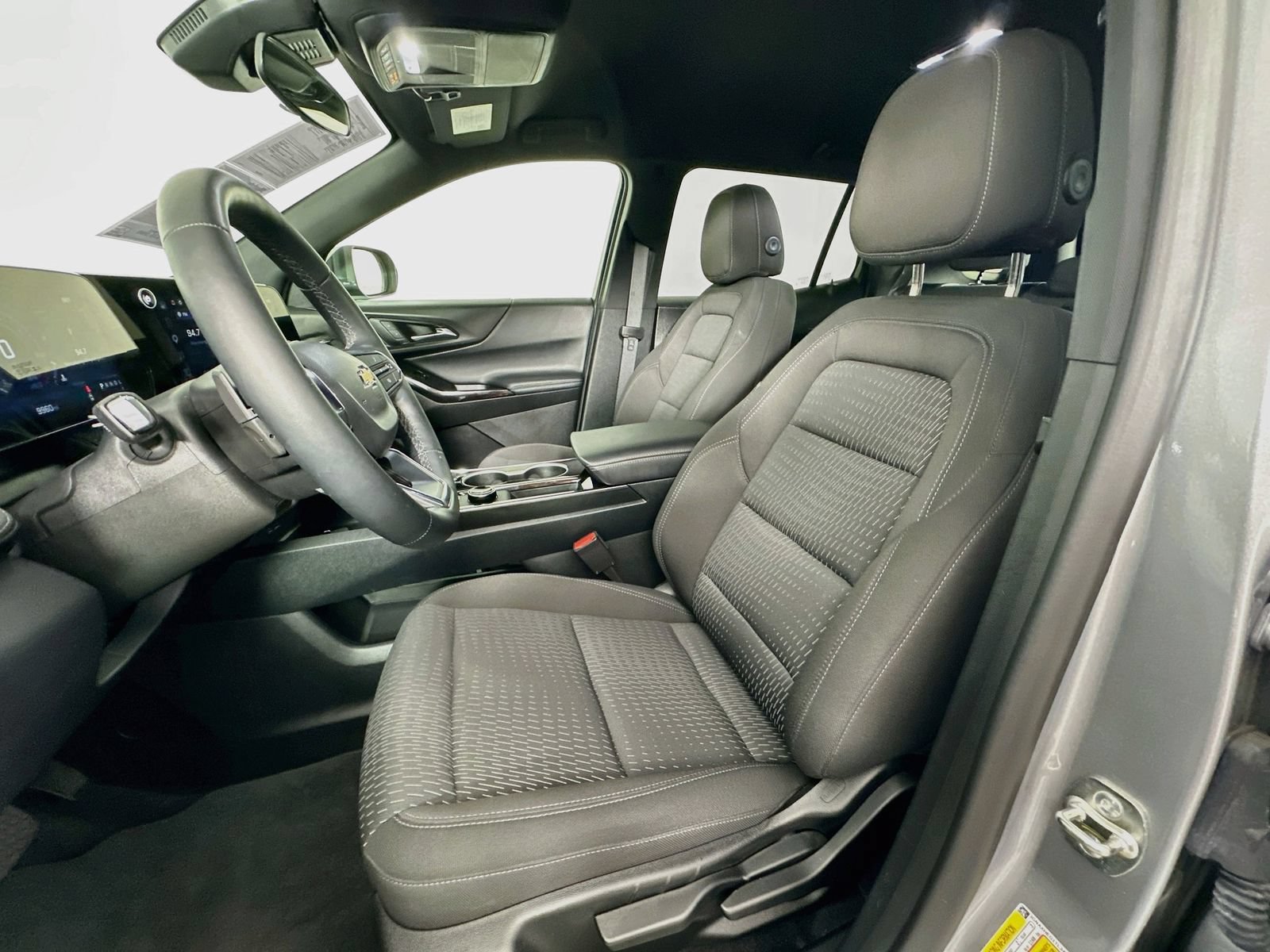 Used 2026 Chevrolet Equinox LT FWD image 21