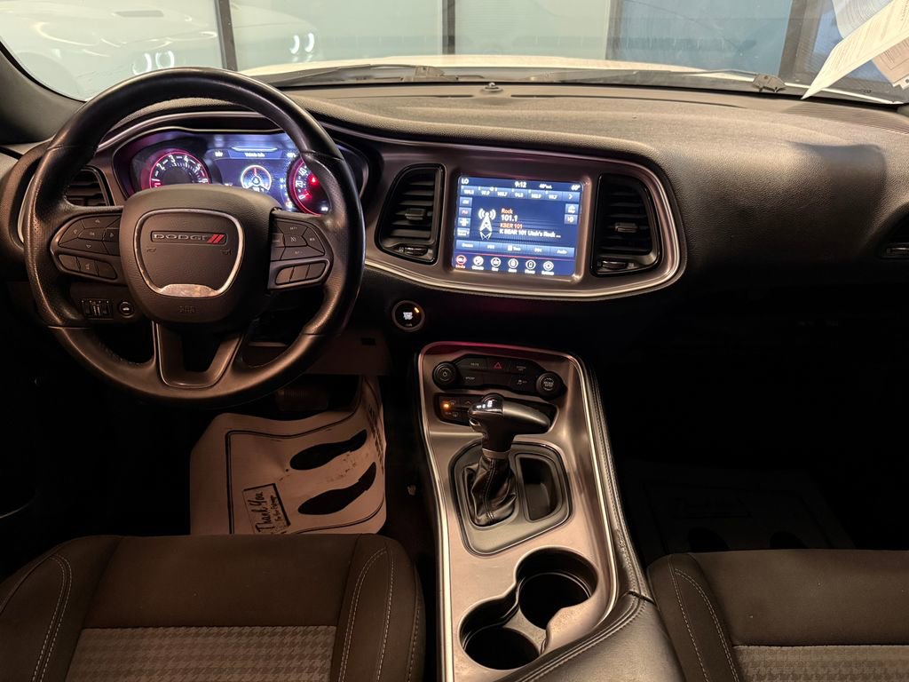 Used 2021 Dodge Challenger SXT w/ Blacktop Package image 9