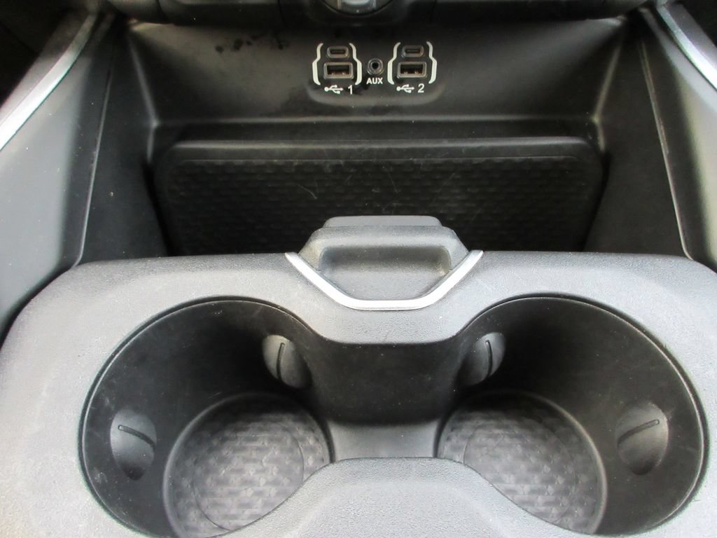 Used 2021 RAM 1500 Big Horn AWD/4WD image 32