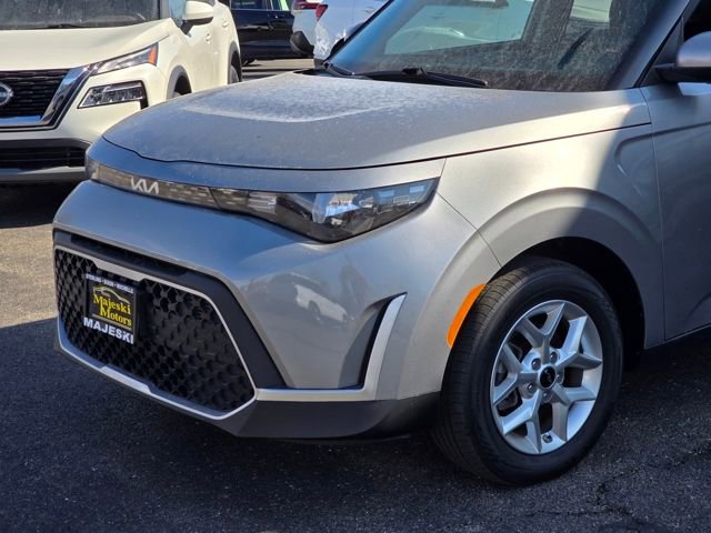 Used 2024 Kia Soul LX w/ Option Group 015 image 14