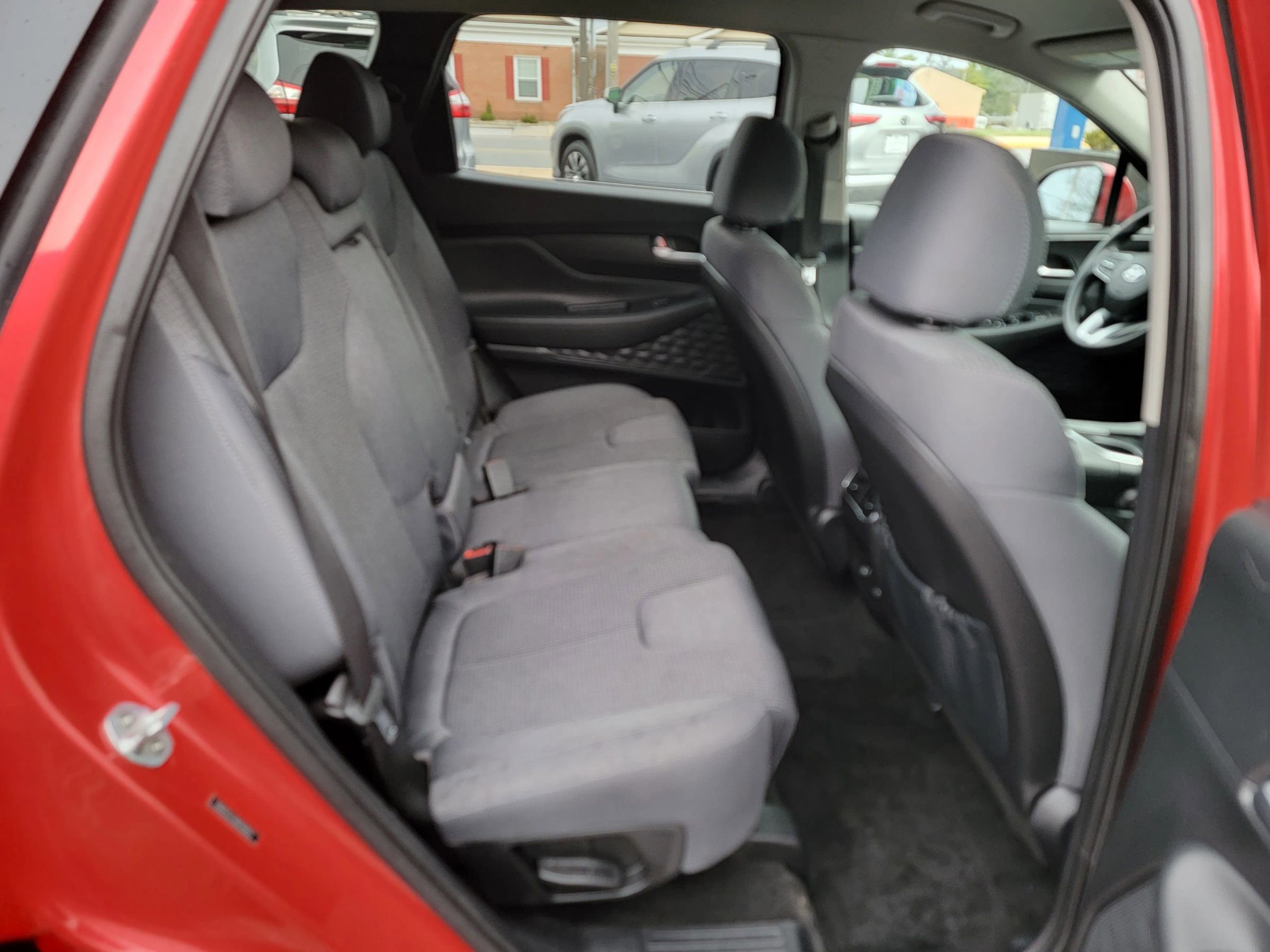 Used 2021 Hyundai Santa Fe SEL image 12