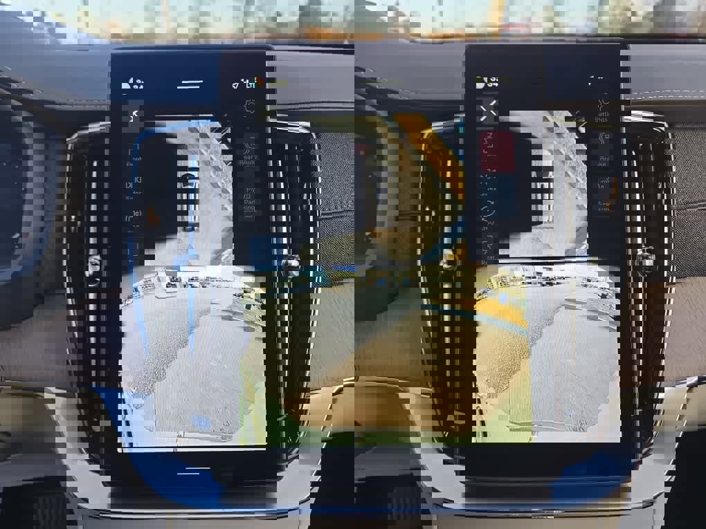 New 2026 Volvo XC90 T8 Ultra w/ Protection Package Premier image 22