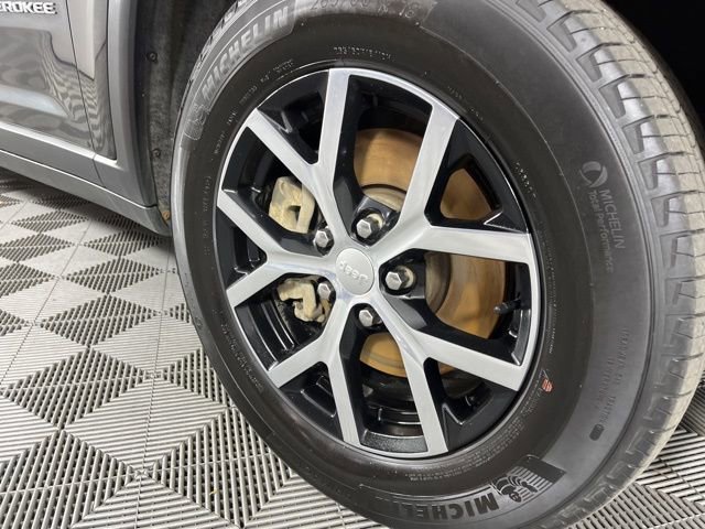 Used 2023 Jeep Grand Cherokee L Limited image 15