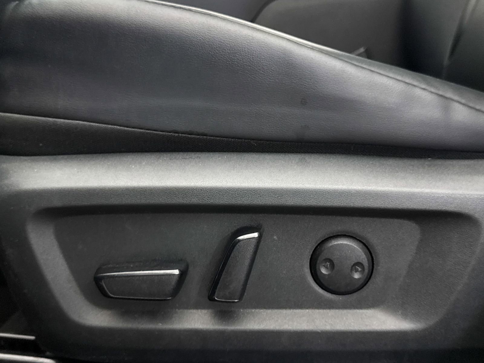 Used 2023 Nissan Rogue SV w/ SV Premium B Package AWD/4WD image 23