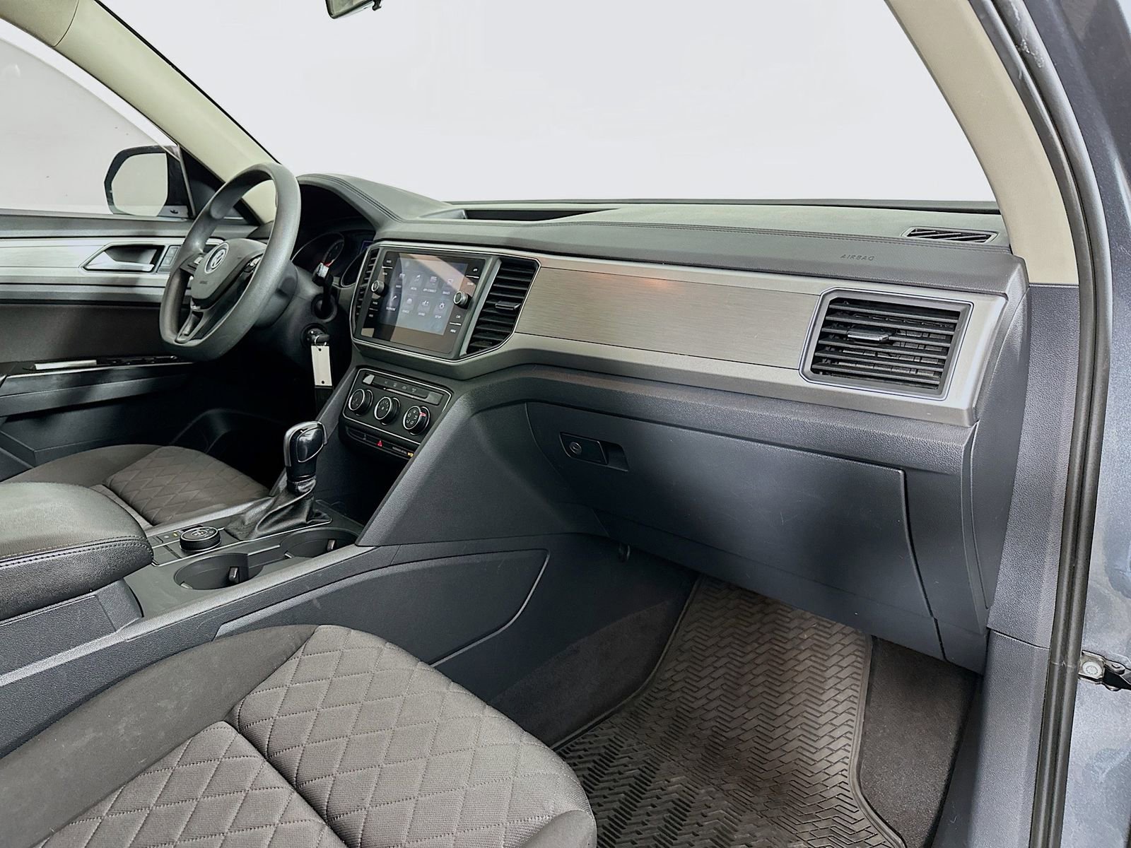 Used 2018 Volkswagen Atlas Launch Edition image 29