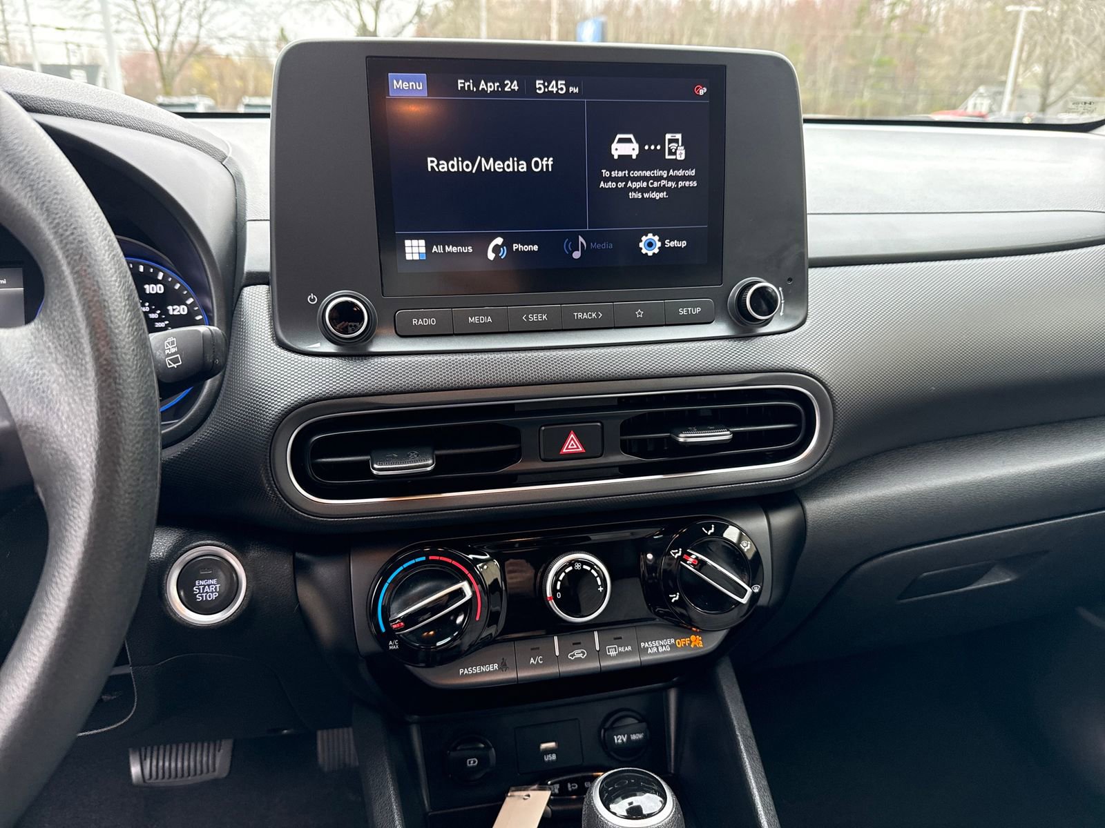 Used 2022 Hyundai Kona SEL w/ Cargo Package AWD/4WD image 16