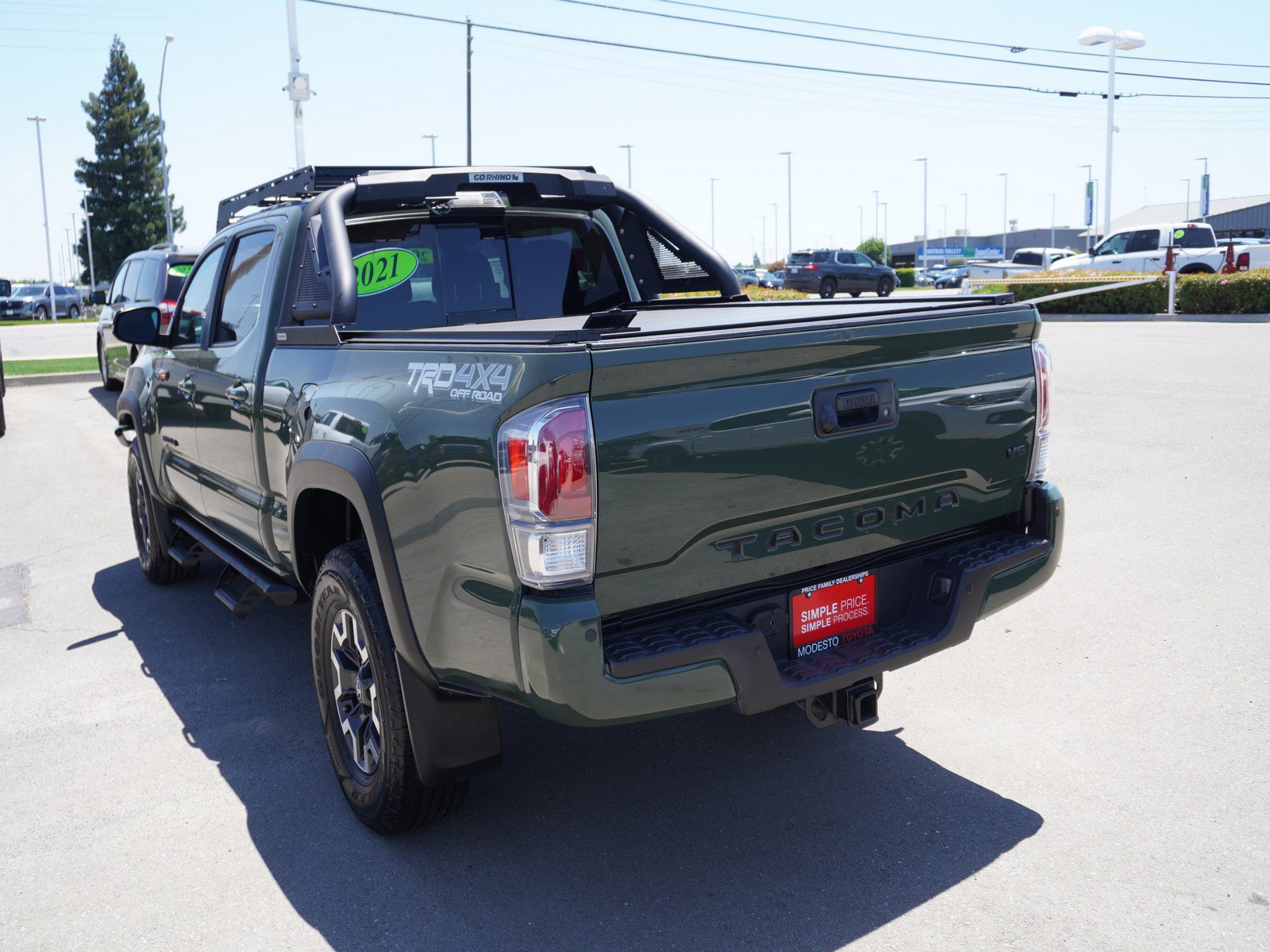 Used 2021 Toyota Tacoma TRD Off-Road w/ TRD Premium Off Road Package AWD/4WD image 13