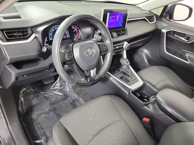 Used 2023 Toyota RAV4 XLE w/ Convenience Package FWD image 18