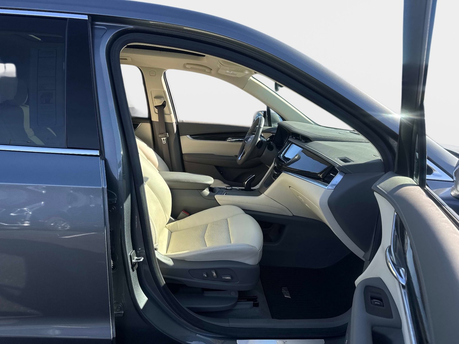 Used 2021 Cadillac XT6 Premium Luxury image 14