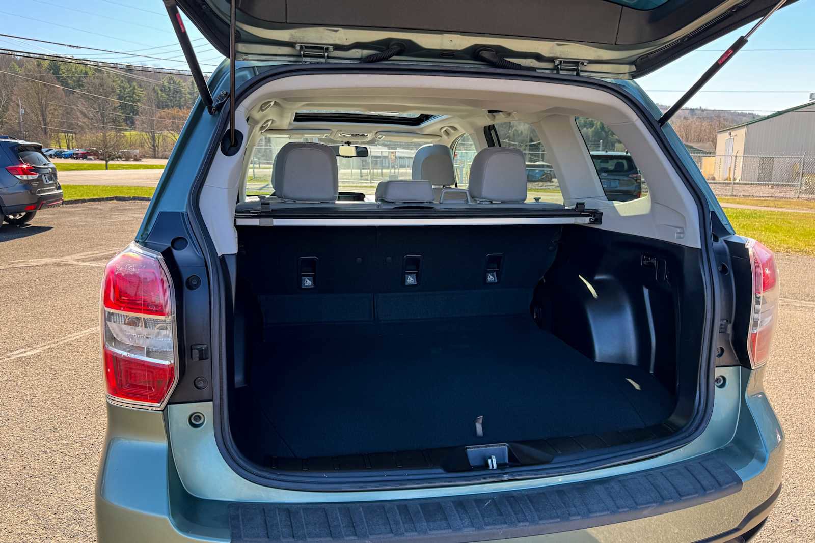 Used 2016 Subaru Forester 2.5i Limited image 13