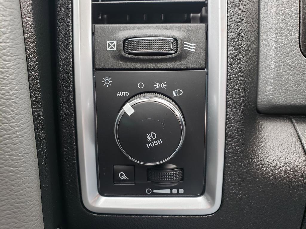 Used 2018 RAM 1500 Big Horn image 22