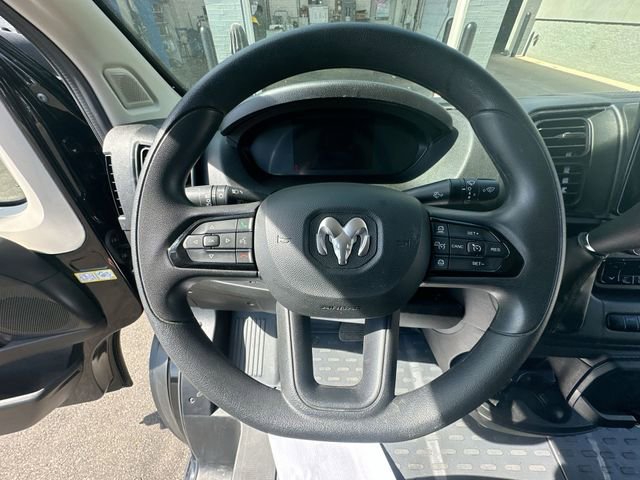 Used 2022 RAM ProMaster 2500 w/ Driver Convenience Group FWD image 8