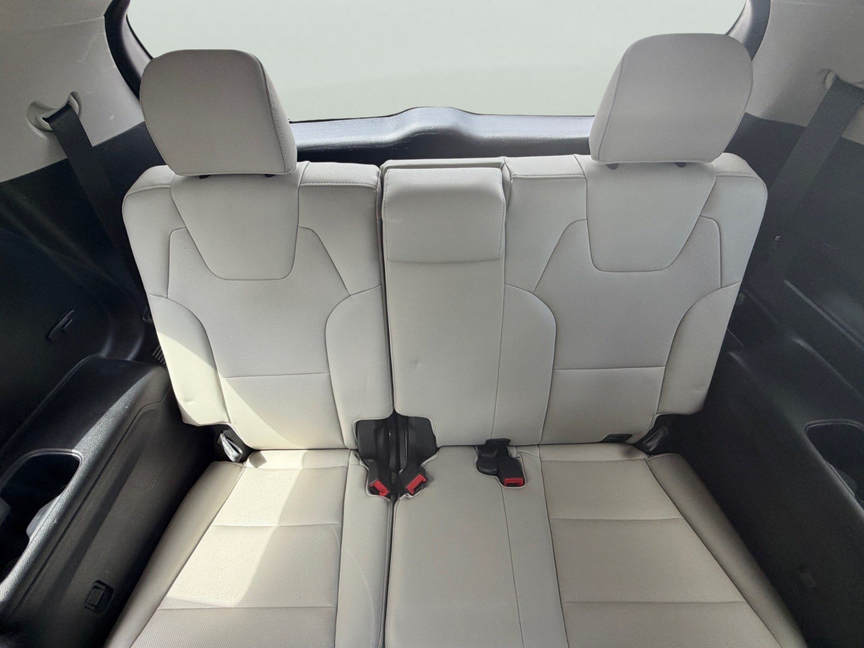 Used 2021 Kia Telluride S FWD image 32