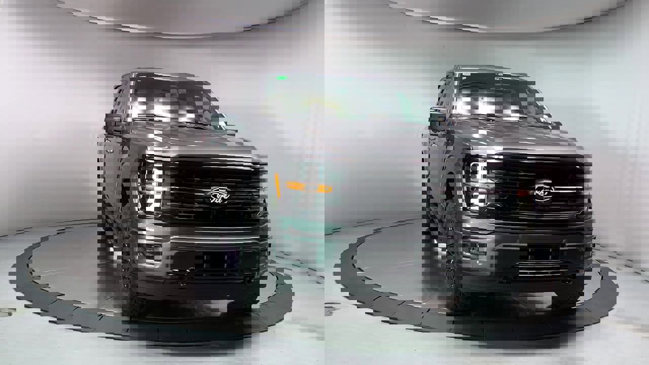 New 2025 Ford F150 XLT w/ Equipment Group 302A MID image 3