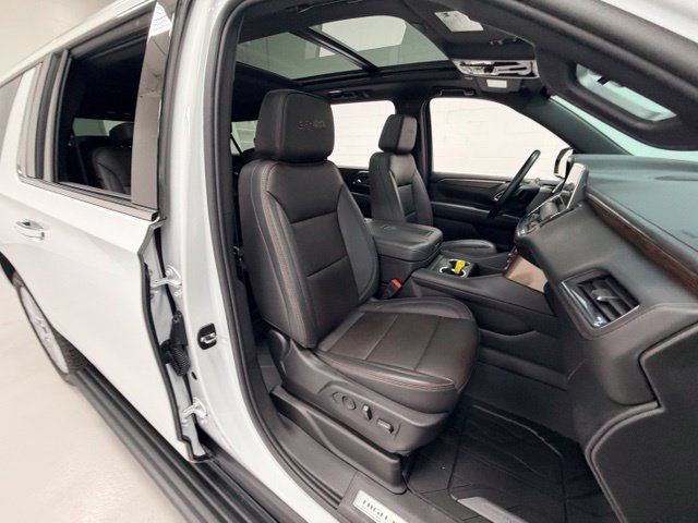 Certified 2024 Chevrolet Suburban High Country AWD/4WD image 28