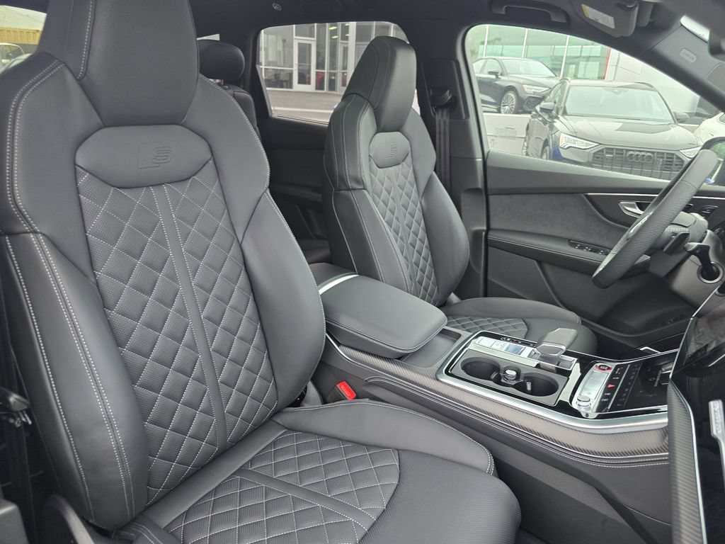 New 2026 Audi SQ7 Premium Plus AWD/4WD image 13