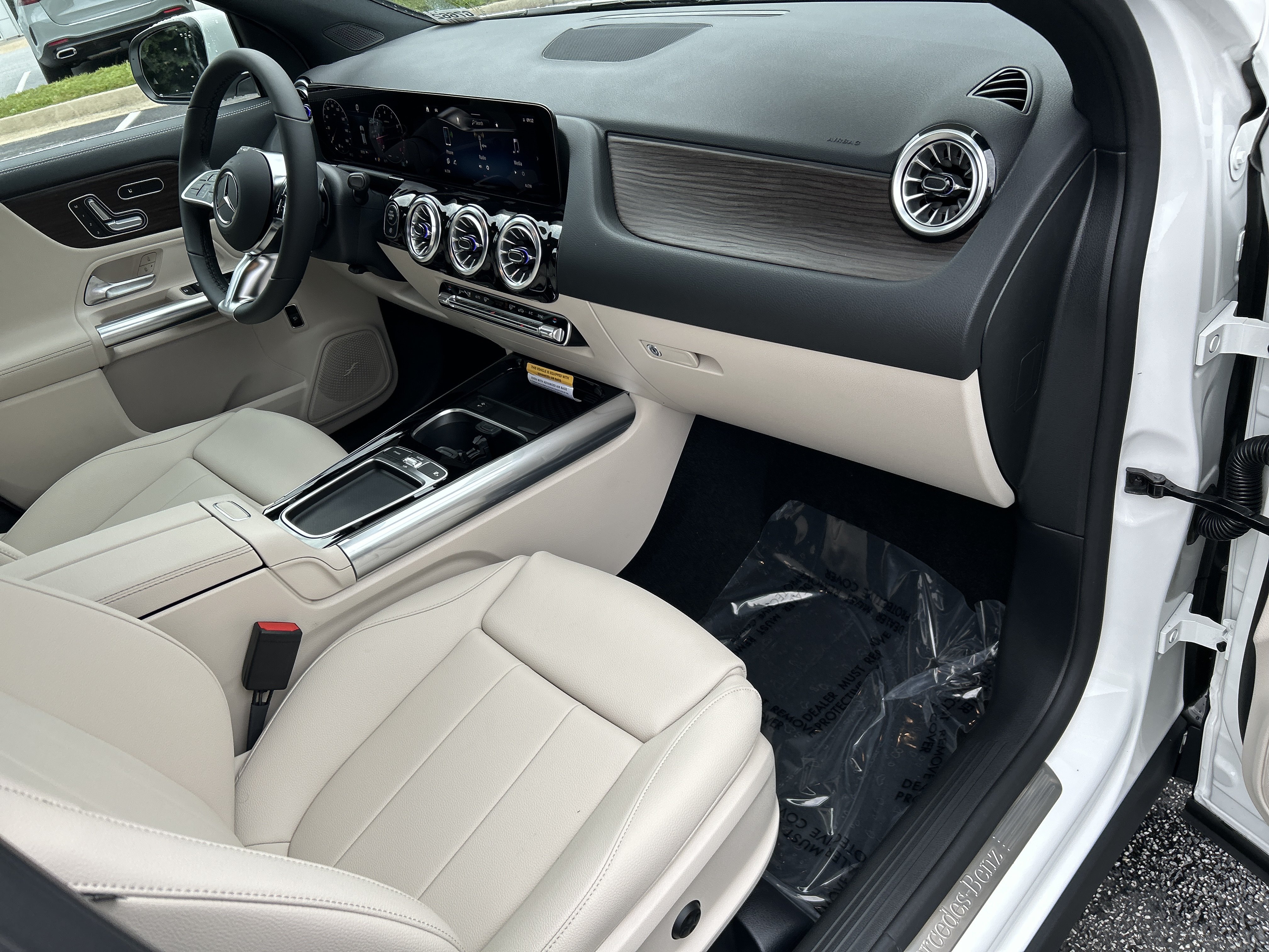 New 2026 Mercedes-Benz GLA 250 image 42