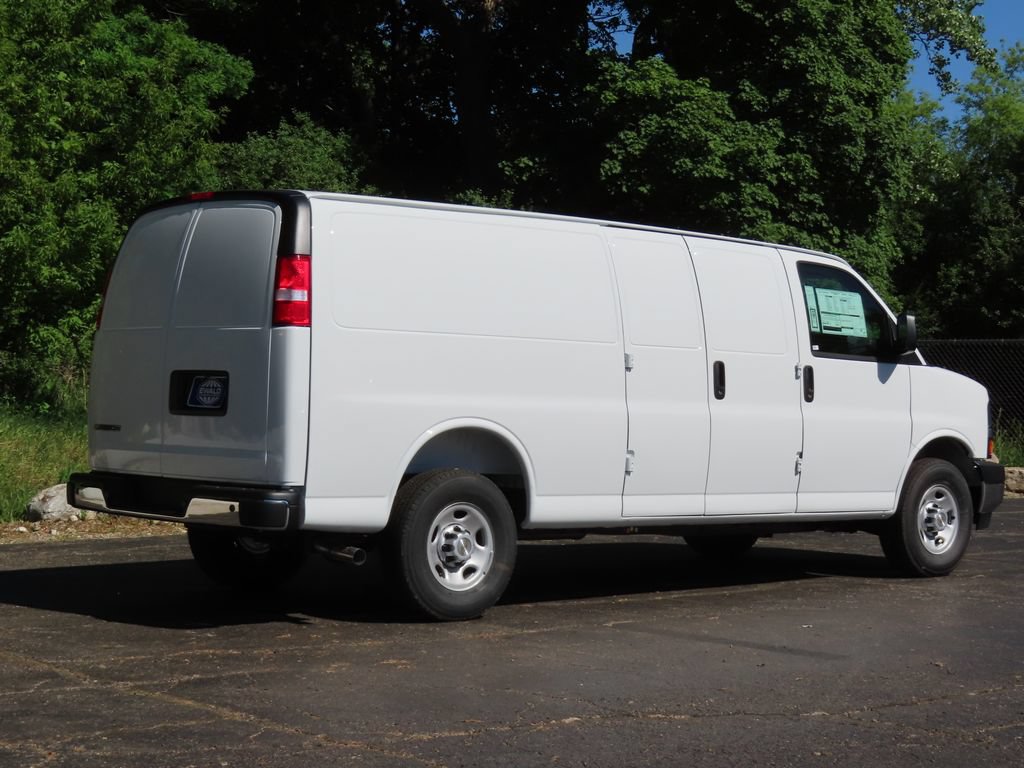 New 2026 Chevrolet Express 3500 Extended w/ Driver Convenience Package RWD image 3