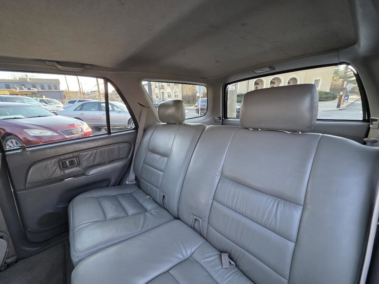 Used 2001 Toyota 4Runner SR5 image 29