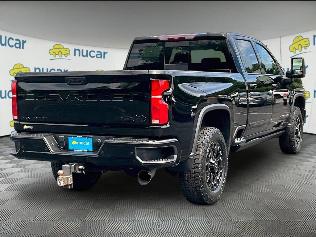 Used 2024 Chevrolet Silverado 2500 High Country w/ Midnight Edition AWD/4WD image 6