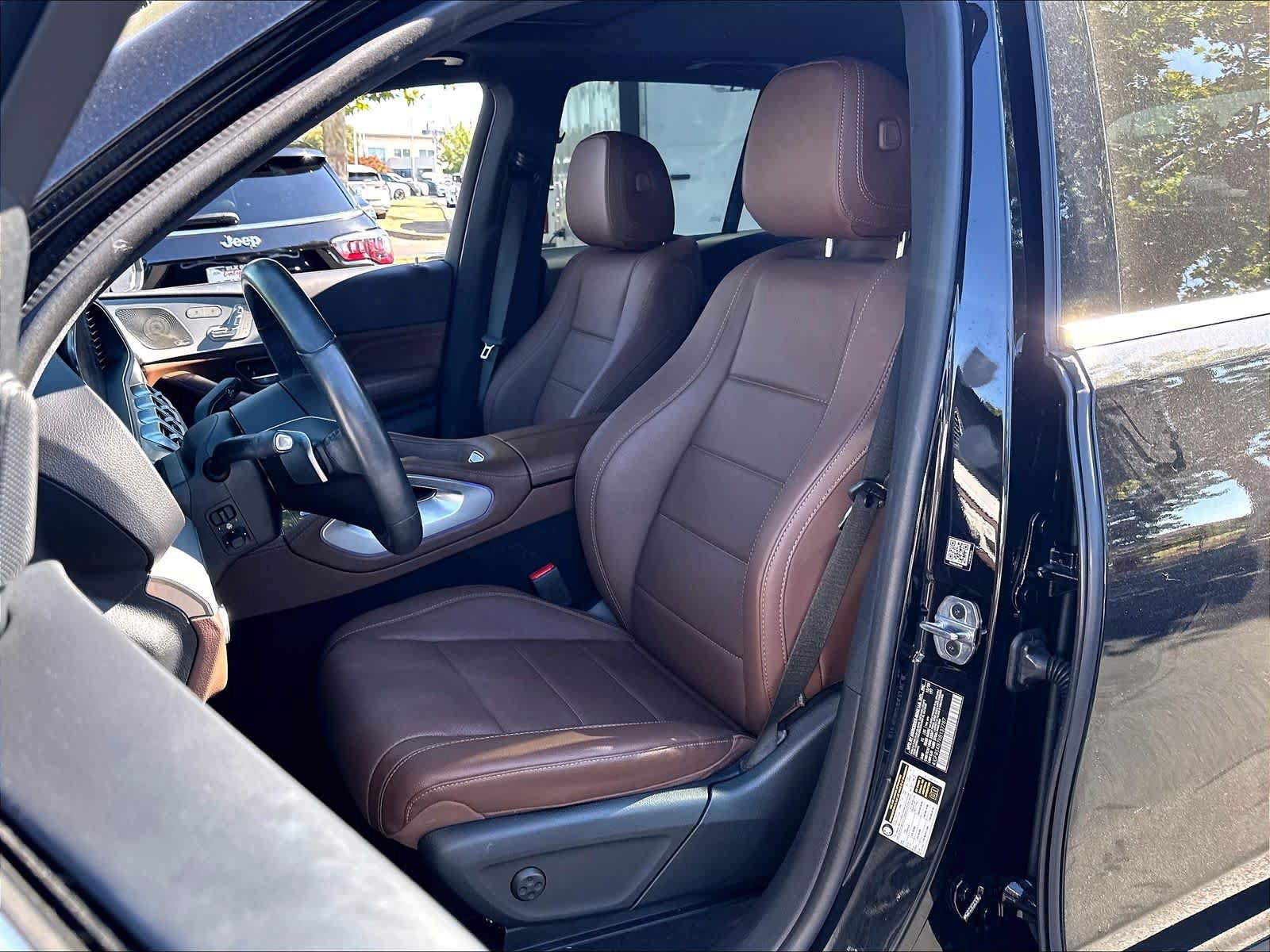 Used 2024 Mercedes-Benz GLE 450 4MATIC w/ Driver Assistance Package image 20