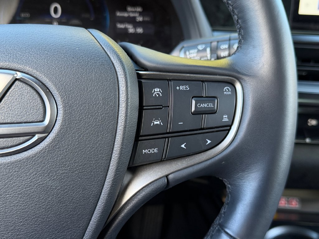 Certified 2025 Lexus UX 300h AWD w/ Accessory Package (Z1) image 17