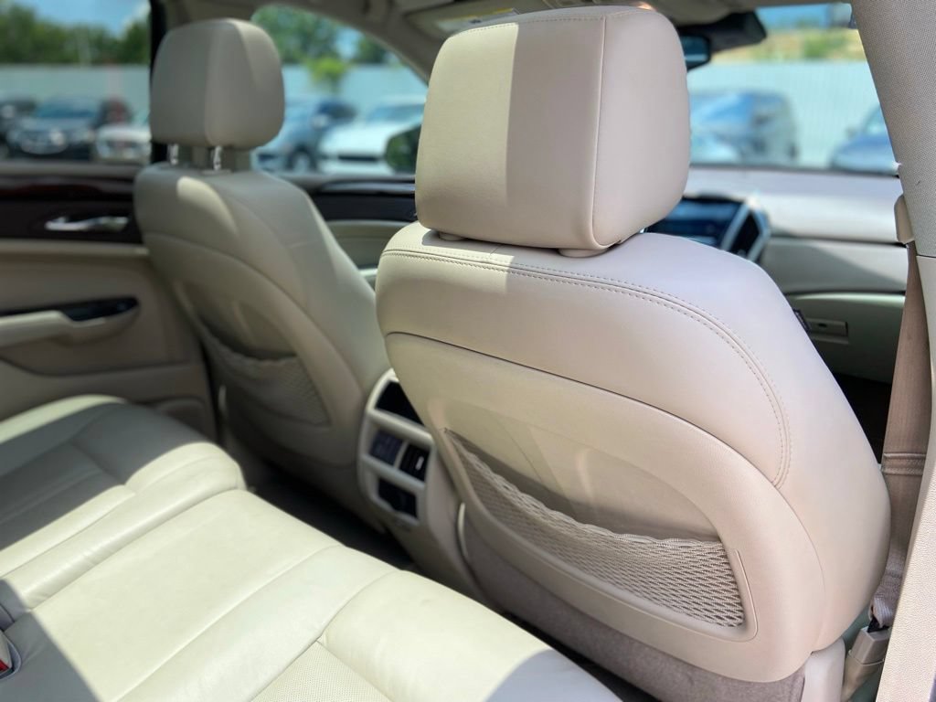 Used 2016 Cadillac SRX Performance w/ Driver Awareness Package FWD image 23