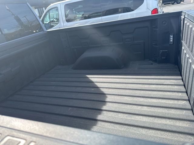 Used 2025 Chevrolet Silverado 1500 ZR2 w/ Technology Package image 10