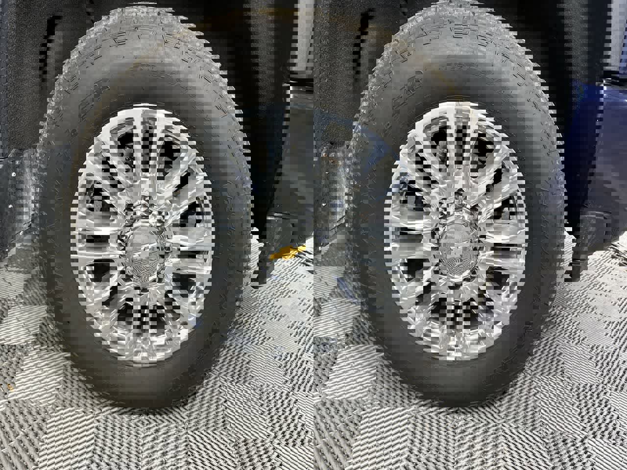 Used 2021 Chevrolet Silverado 2500 High Country w/ Z71 Off-Road Package image 10