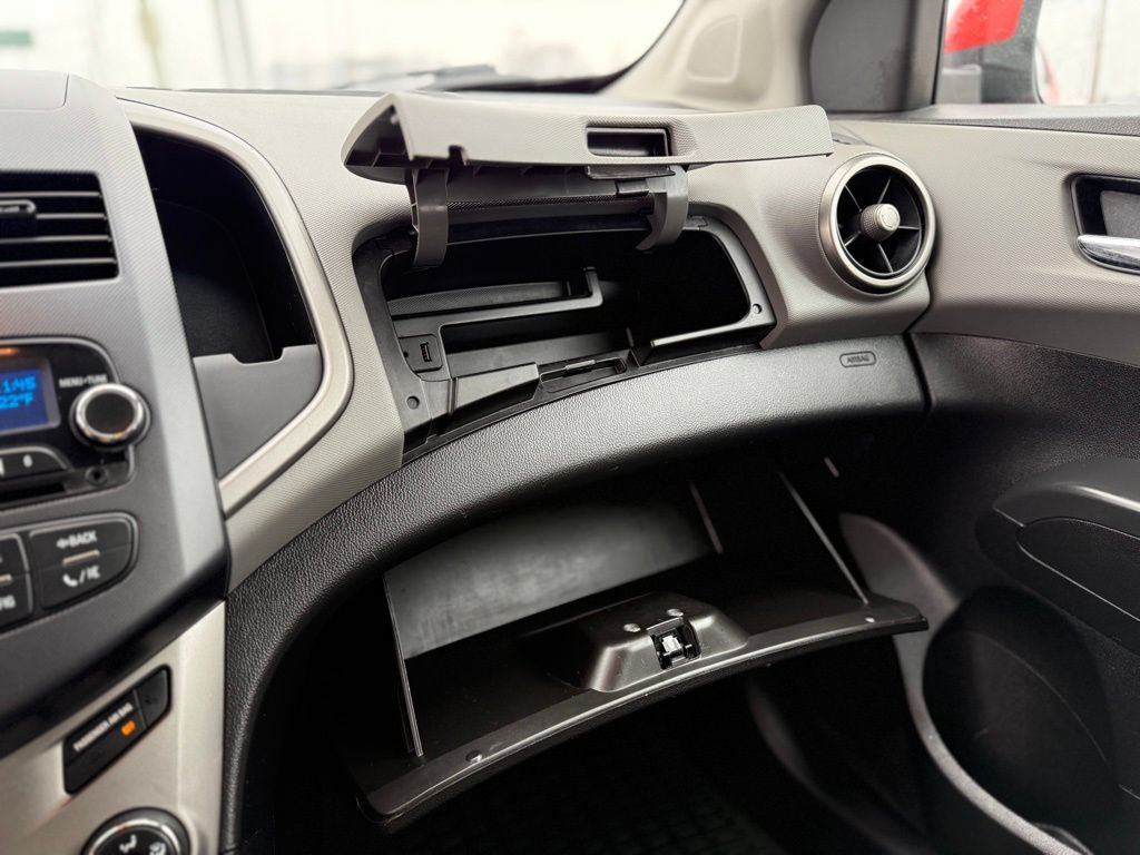 Used 2012 Chevrolet Sonic LTZ FWD image 31