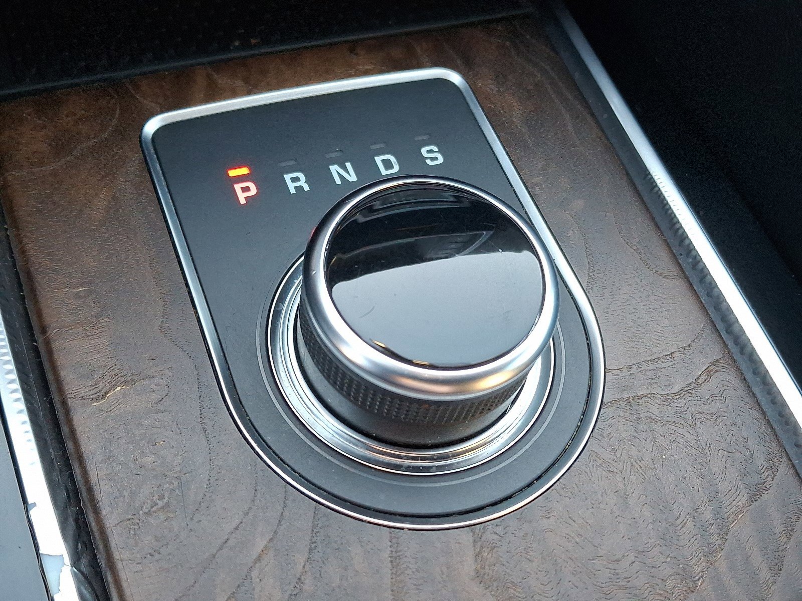 Used 2018 Jaguar F-PACE S image 15