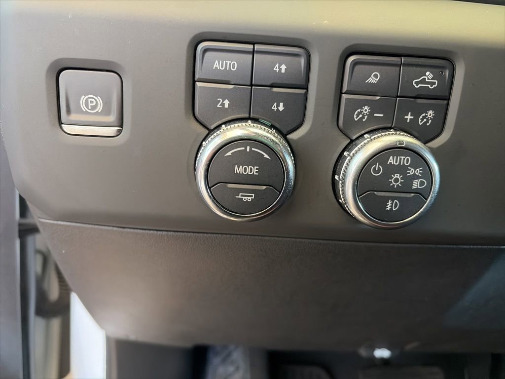 Used 2024 GMC Sierra 2500 Denali Ultimate image 11