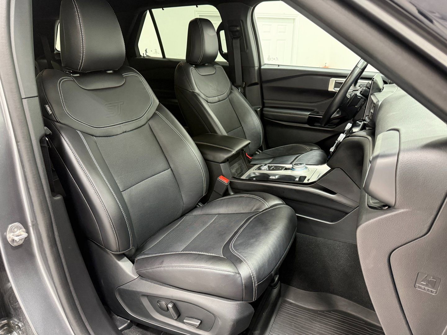 Used 2023 Ford Explorer ST w/ Equipment Group 401A image 26
