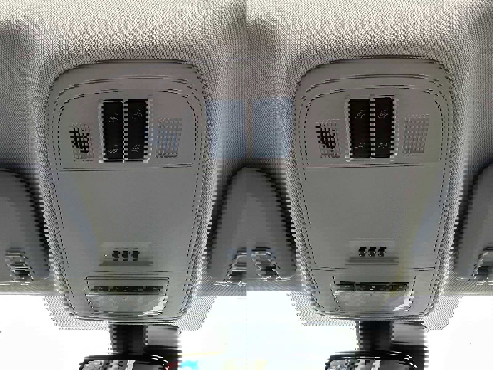 Used 2017 Buick Regal Premium w/ Driver Confidence Package #1 image 32