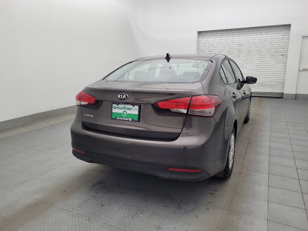Used 2017 Kia Forte LX w/ LX Popular Package image 7