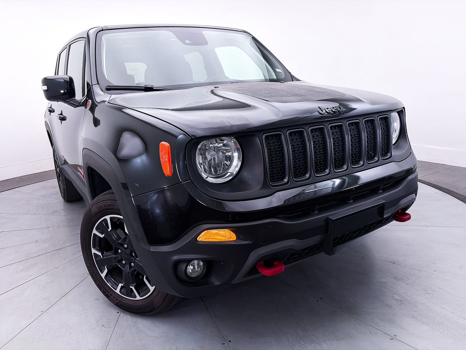 Used 2023 Jeep Renegade Trailhawk AWD/4WD image 3
