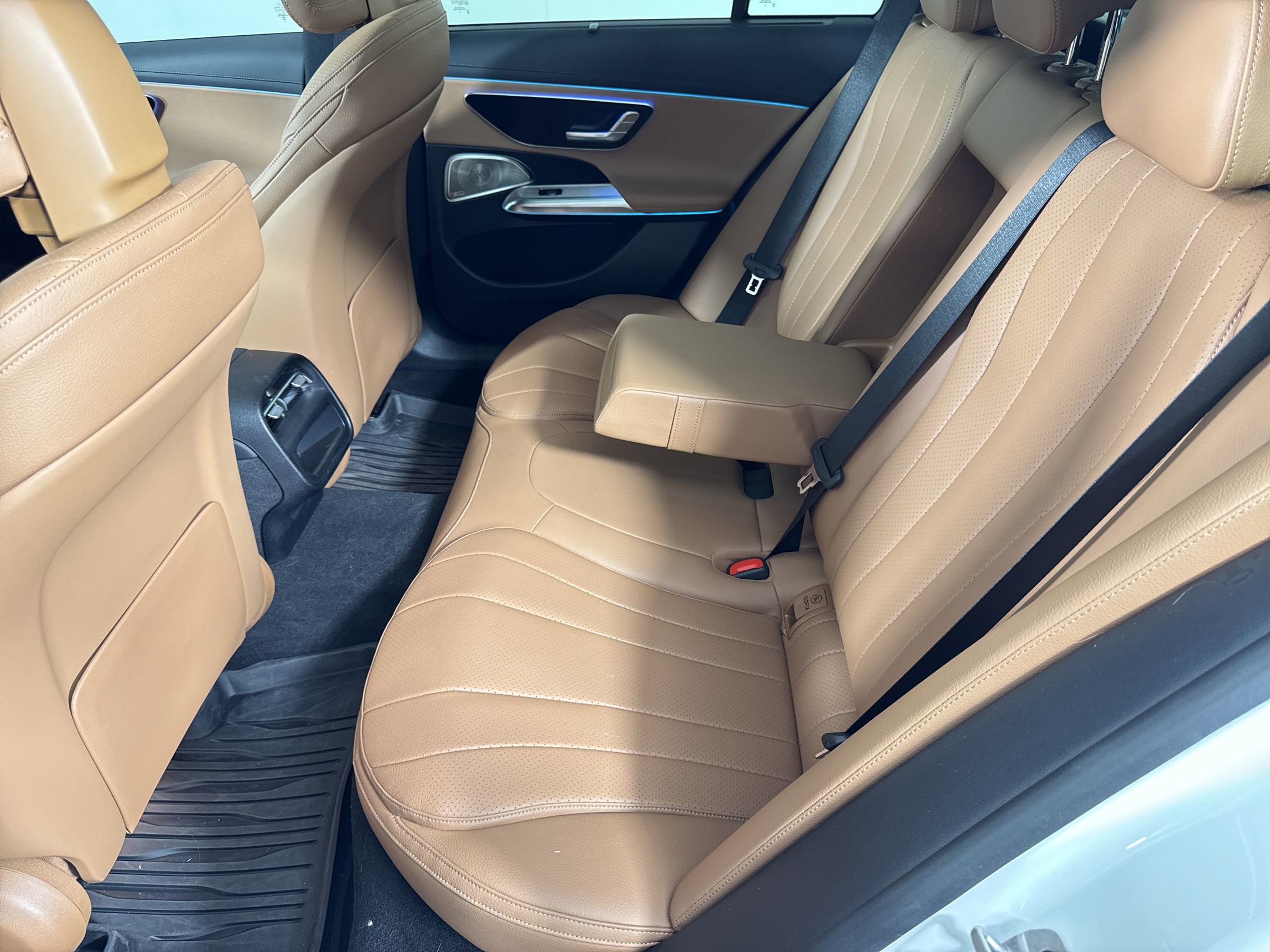 Used 2025 Mercedes-Benz E 450 4MATIC All-Terrain Wagon image 15