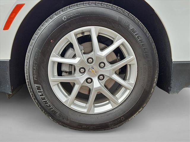 Used 2024 Chevrolet Equinox LT FWD image 23