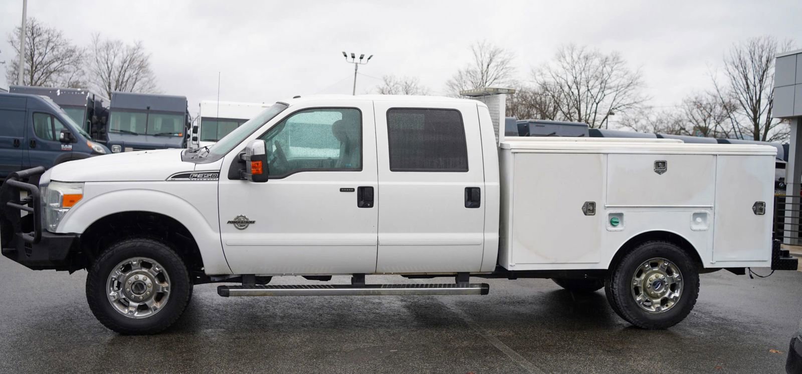 Used 2015 Ford F350 XLT w/ XLT Premium Package AWD/4WD image 4