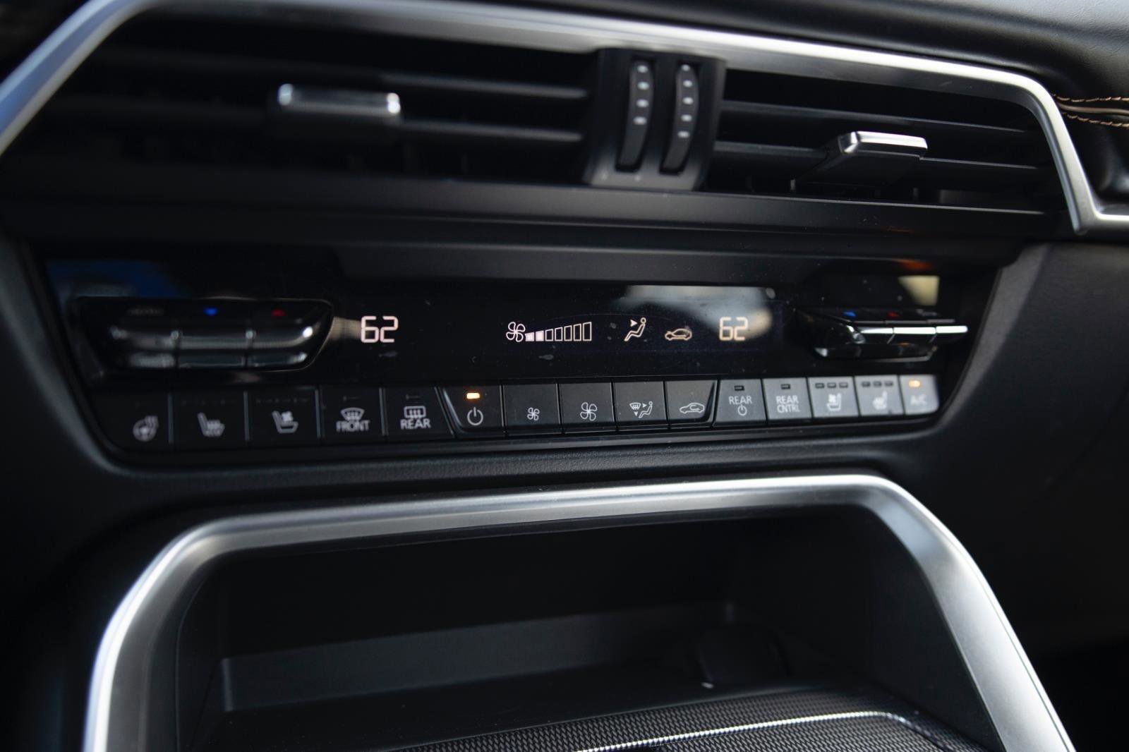 Used 2025 MAZDA CX-70 3.3 Turbo S w/ Premium Package image 9