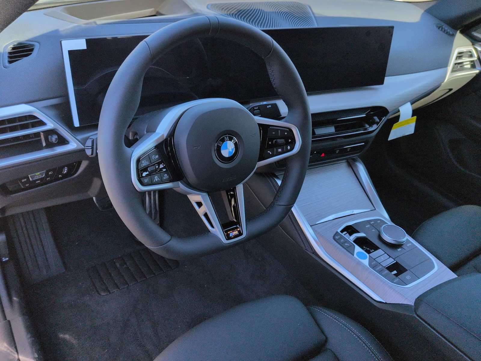 Used 2026 BMW i4 xDrive40i w/ M Sport Package AWD/4WD image 10