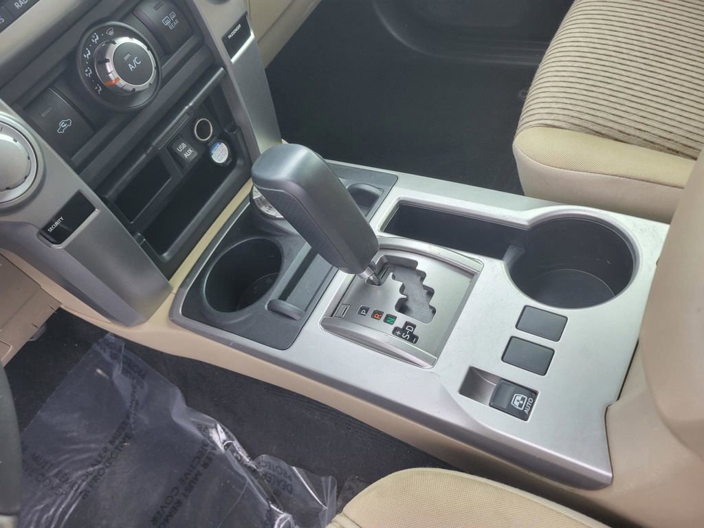 Used 2013 Toyota 4Runner SR5 w/ Convenience Pkg image 27