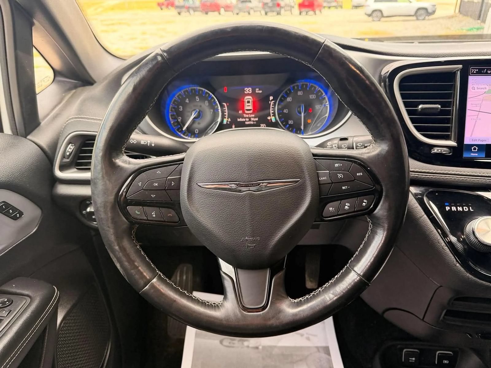 Used 2021 Chrysler Pacifica Touring-L w/ Premium & Safety Sphere Group FWD image 10