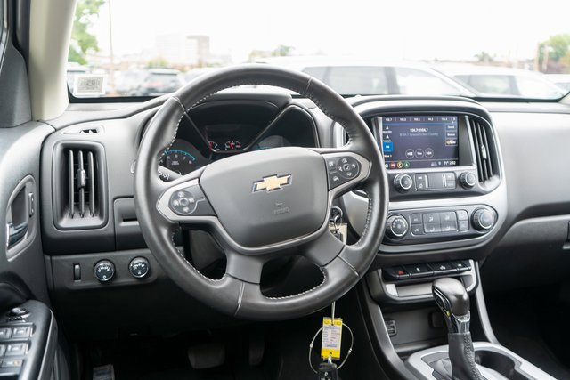 Used 2022 Chevrolet Colorado LT image 12
