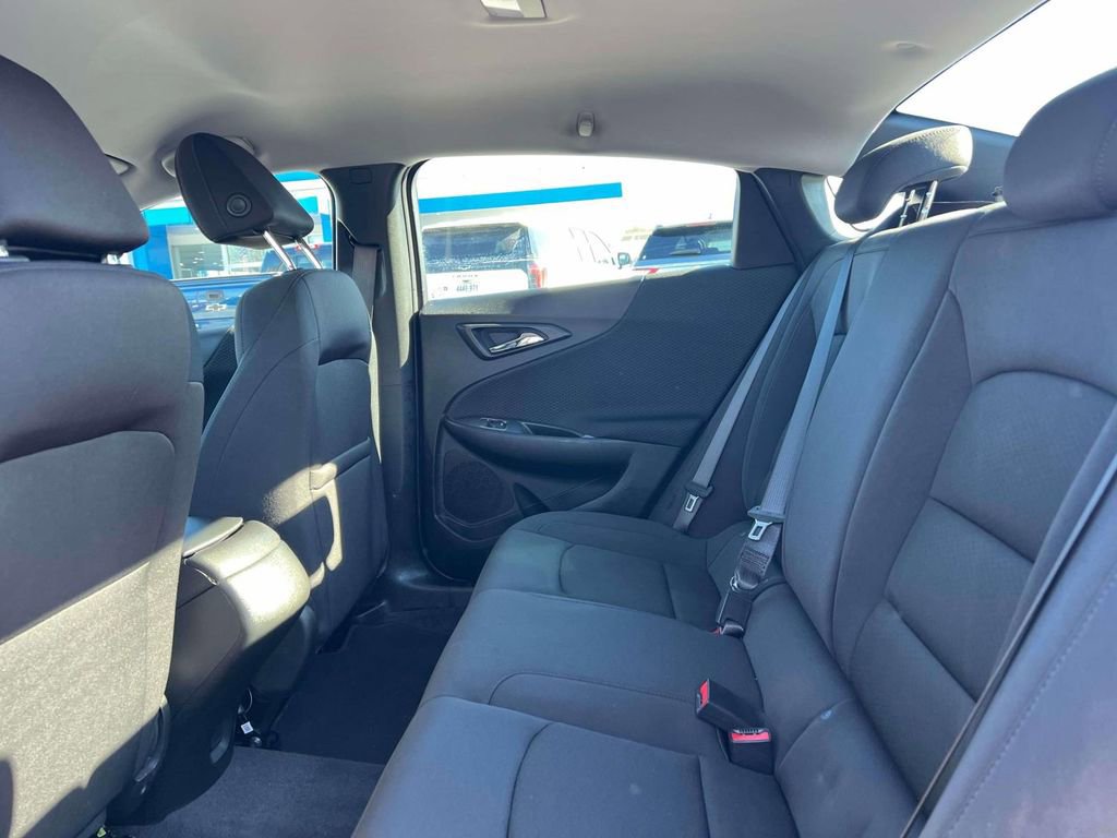 Used 2023 Chevrolet Malibu LS FWD image 9